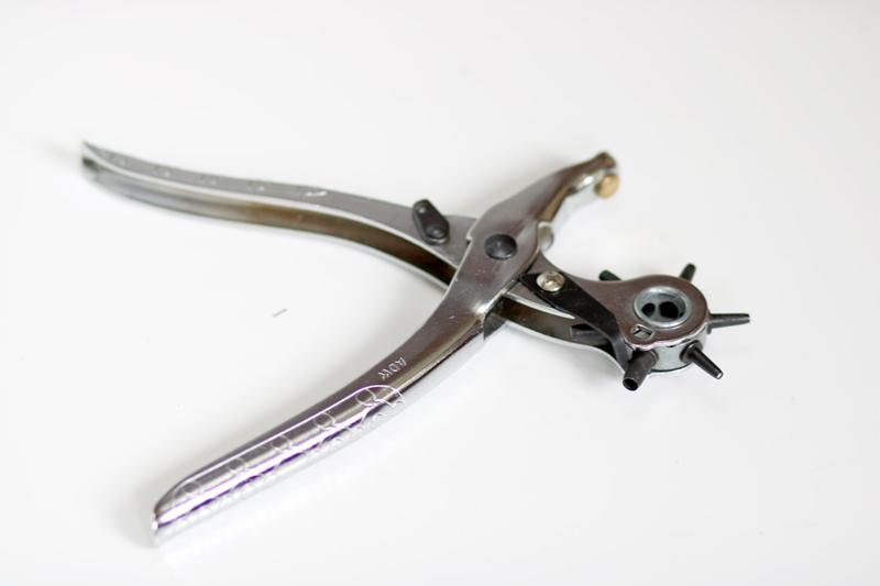 Skuteczne metody i narzędzia do wycinania otworów w ścianie z cegły