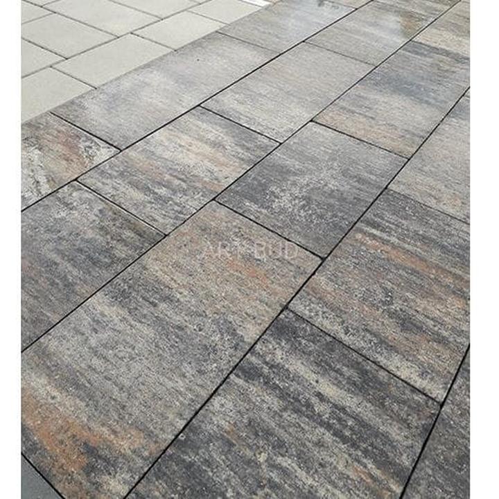 Układanie obrzeży z kostki brukowej